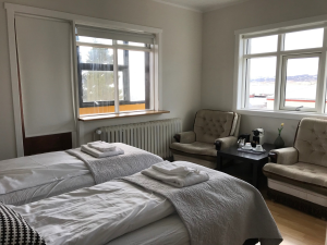 Twin room room