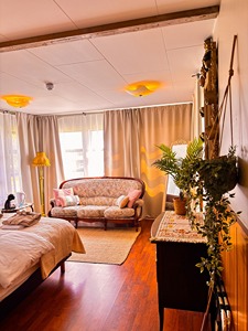 direct access to hot tub room