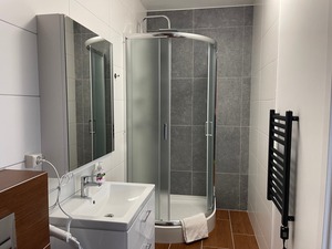 Helgrindur nr 5 room