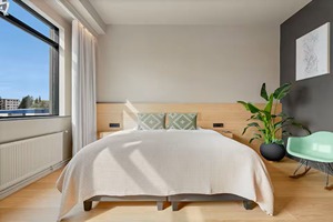 Comfort 2 w/ Kitchenette room