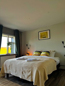balcony room