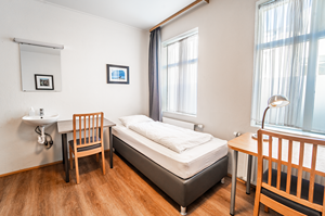 Triple - Shared Bathroom room