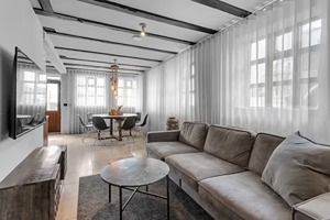 Apartment B room