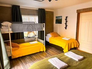 balcony room
