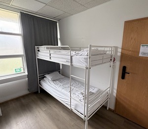 ROOM 5 room