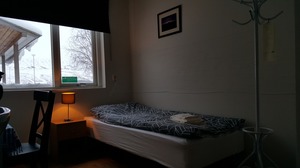Single room w/shared bathroom room