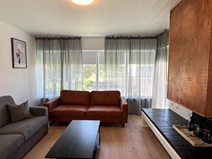 Apartment H room