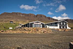 Family House (2DBL+1TWIN room