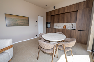 2BR/2B Accessible Apartment with Mountain View room