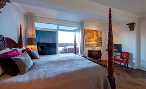 SJF Villa room
